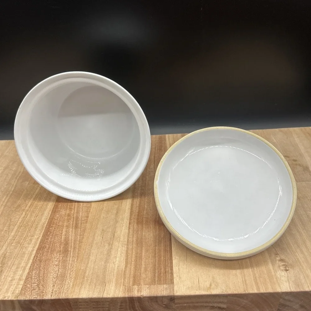 BANDWAGON CERAMIC COVERED CROCK 2005 White With Pear Accents